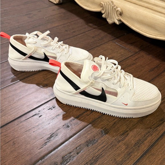 Nike Court Vision Alta (platform) in the whit/Black/Crimson colorway size 10.5W - Picture 3 of 7